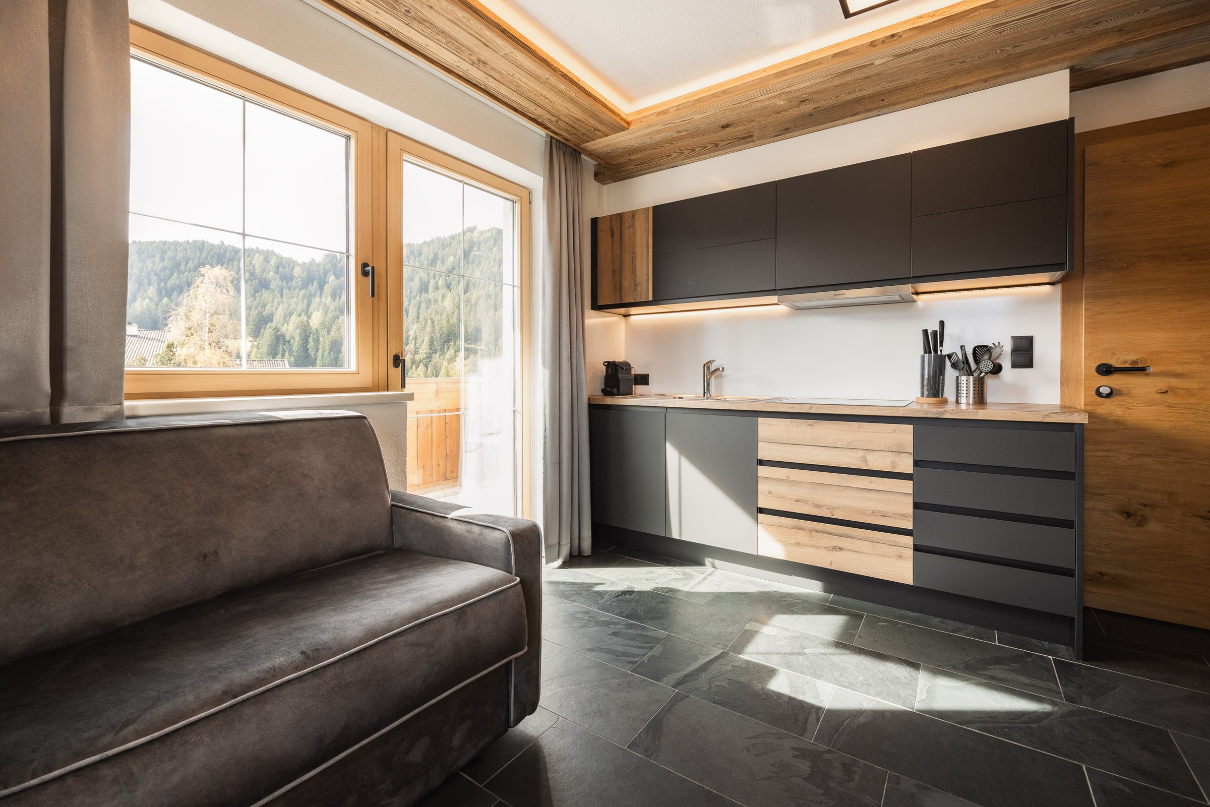 033_ApartmentDLX.jpg